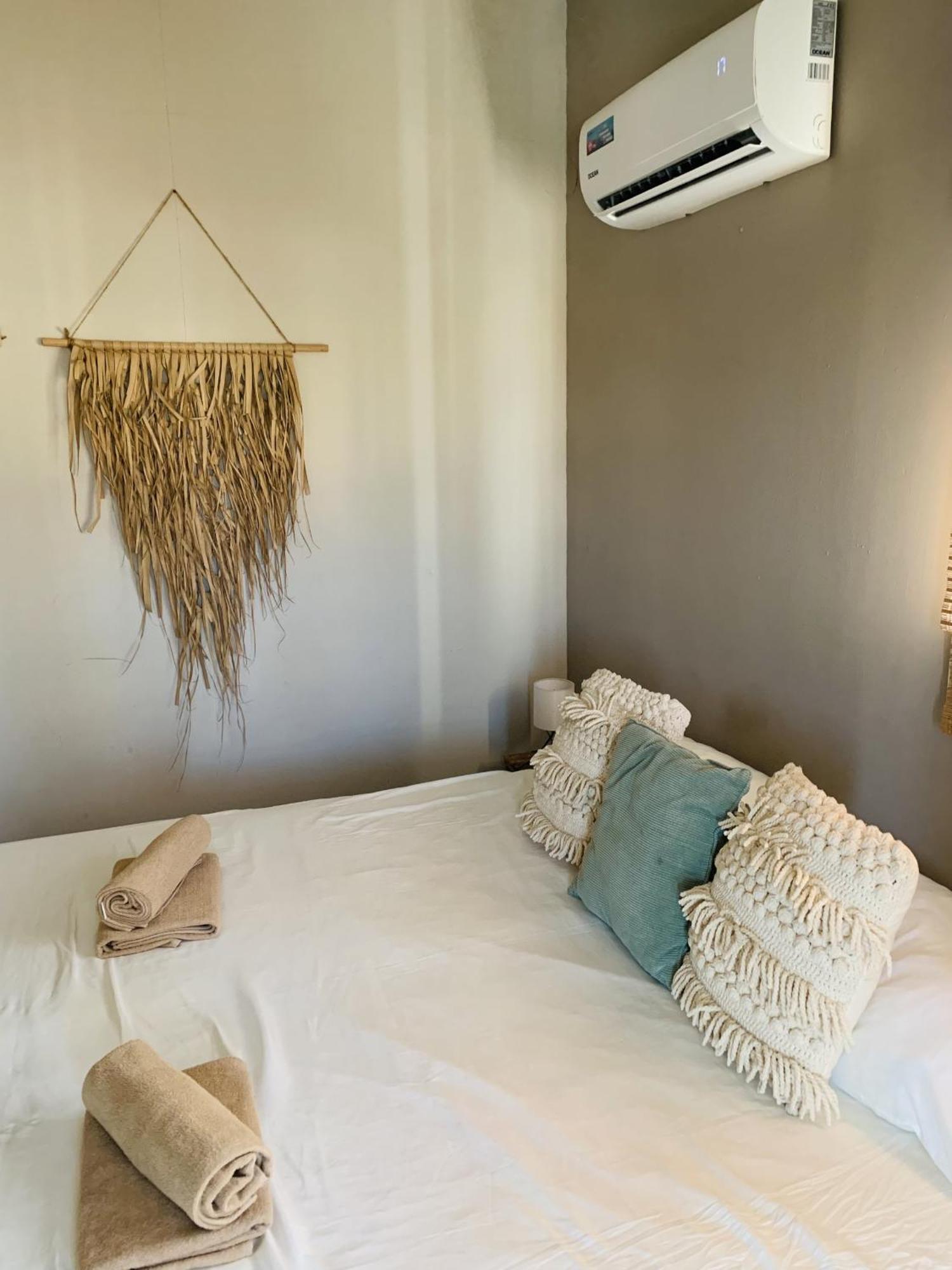 Casa Di Caribe - Beach House Виллемстад Экстерьер фото